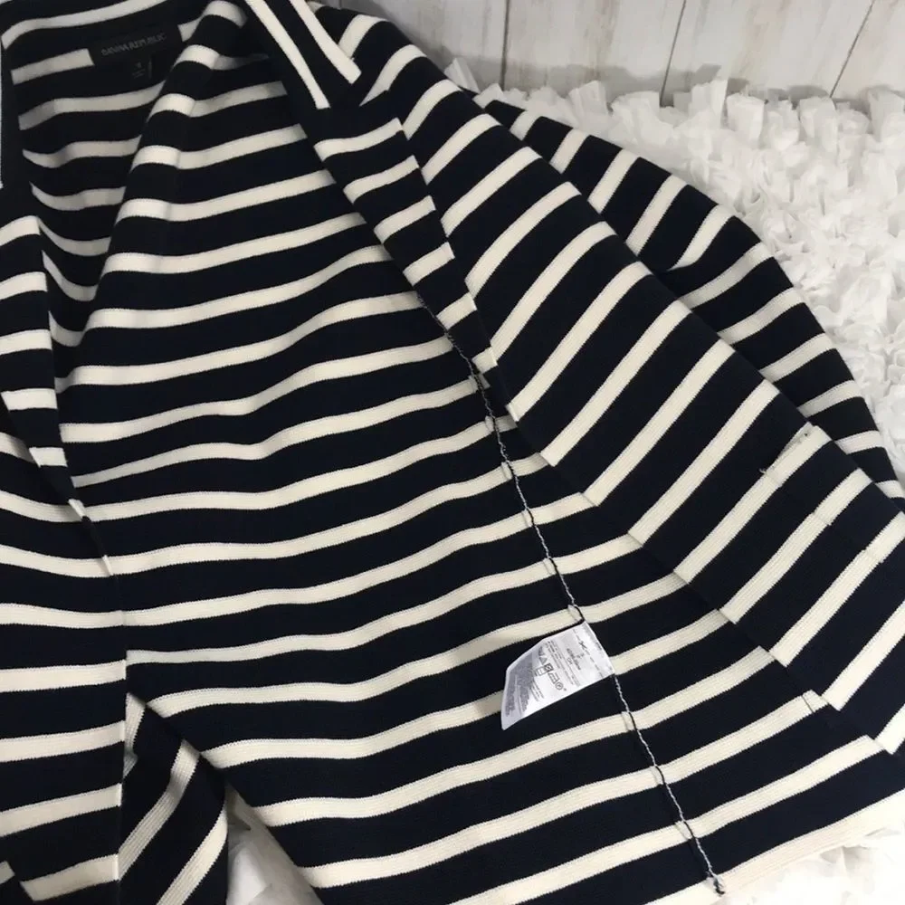 Banana Republic Jacket. Black and white. Size s - Picture 6 of 6